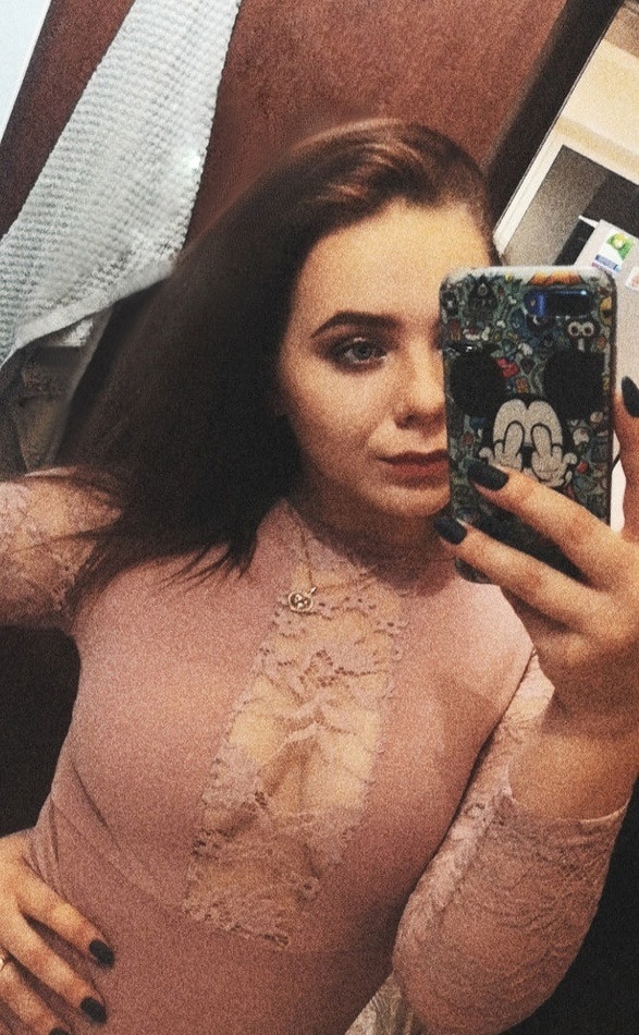 Карина привлекальеная девушка из Пикалево цена от 3500 руб