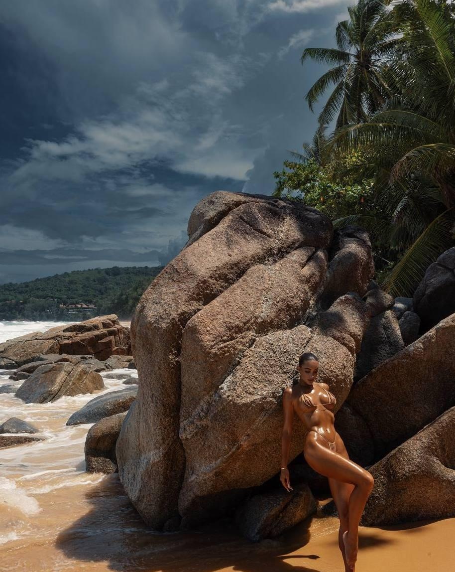 Марьяна привлекальеная девушка из Пикалево цена от 7000 руб