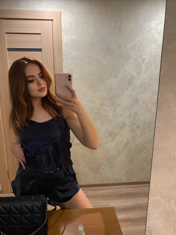 Николь привлекательная девушка из Пикалево цена от 2500 руб