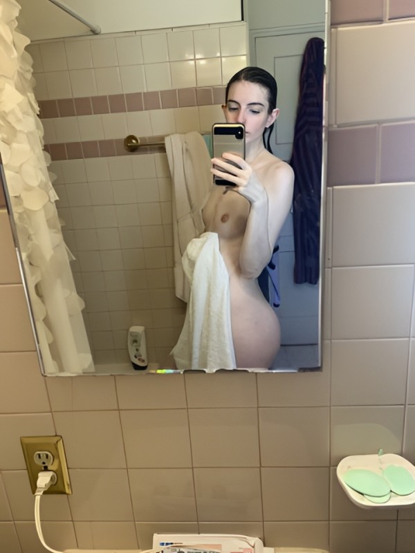 Веста привлекательная девушка из Пикалево цена от 3000 руб