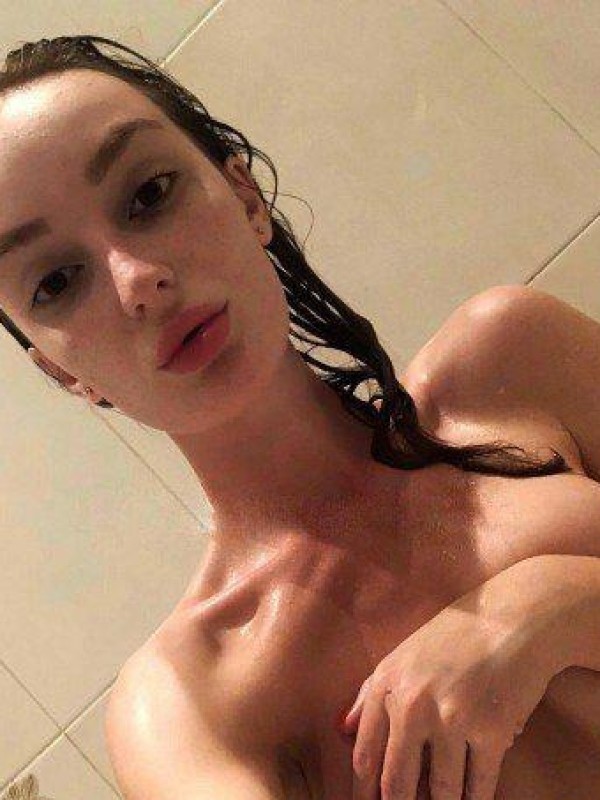 Алена привлекательная девушка из Пикалево цена от 3500 руб