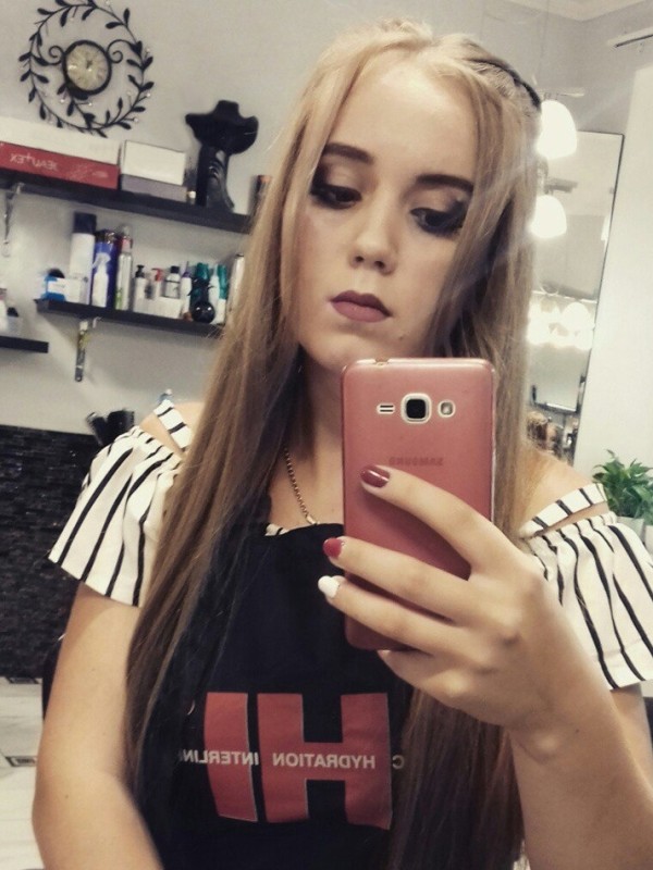 Светлана привлекательная девушка из Пикалево цена от 3000 руб