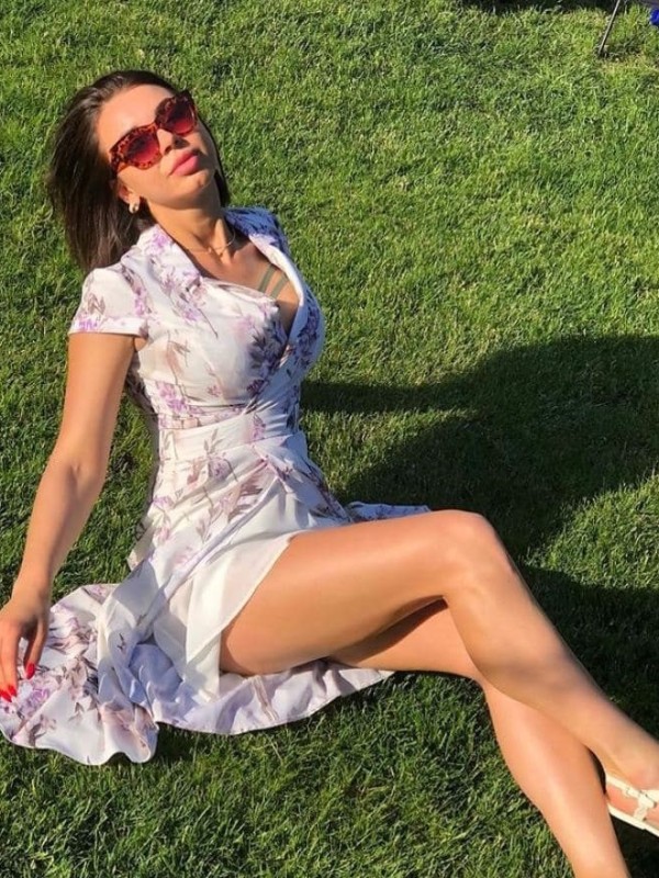 🎥 Клара привлекательная девушка из Пикалево цена от 5000 руб