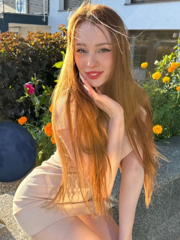 Яночка привлекательная девушка из Пикалево цена от 7000 руб