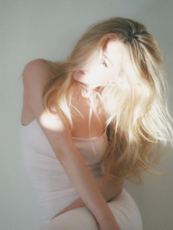 Влада привлекательная девушка из Пикалево цена от 7000 руб